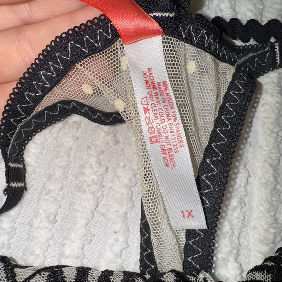 Splendies Black Sheer Mesh & Lace Thong 1X | Sexy Embroidered Detail | NWT - Picture 5 of 6